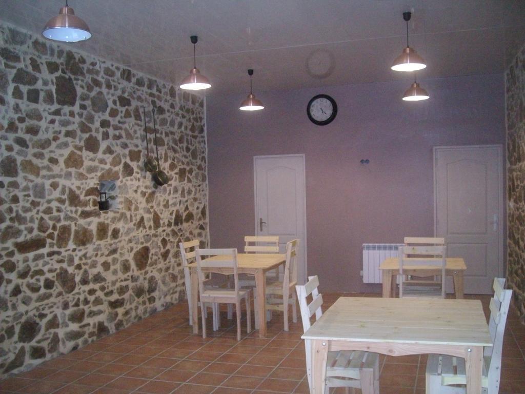 M. Clemenceau - Les Maisonnettes De La Maneliere La Flocellière Exterior foto